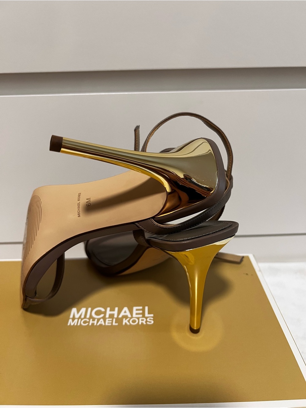 Michael Kors Dark Brown Leather Strappy Square-Toe Heels Size 6 - Picture 3 of 4